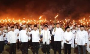 Sambut Tahun Baru 1 Muharram 1445 Hijriyah, Ribuan Pelajar di Kota Sungai Penuh Gelar Pawai Obor